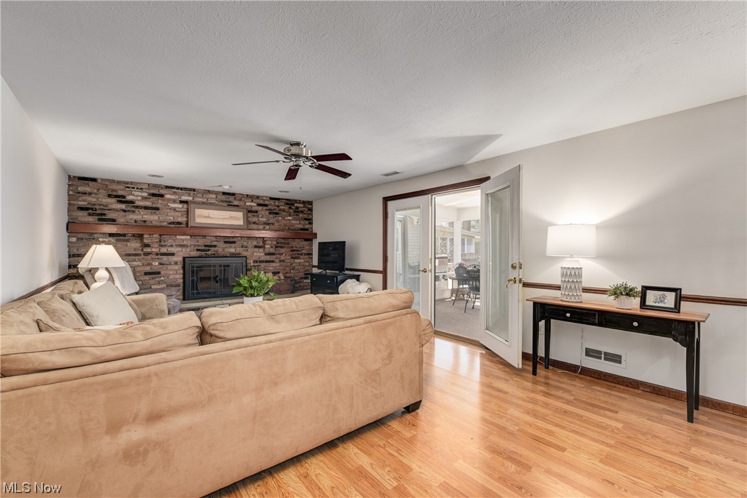 25035 Lake Road Bay Village, OH 44140 - Photo 9 of 35 Gallery Image 9