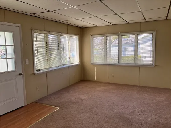 $187,900 | 8701 Lakeview Drive, Somerset, NY 14012