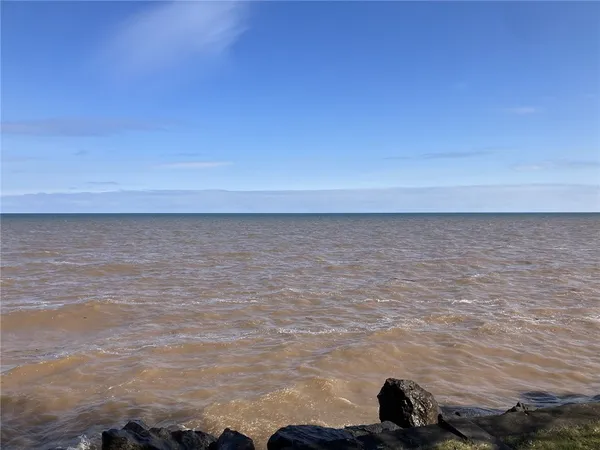 $187,900 | 8701 Lakeview Drive, Somerset, NY 14012