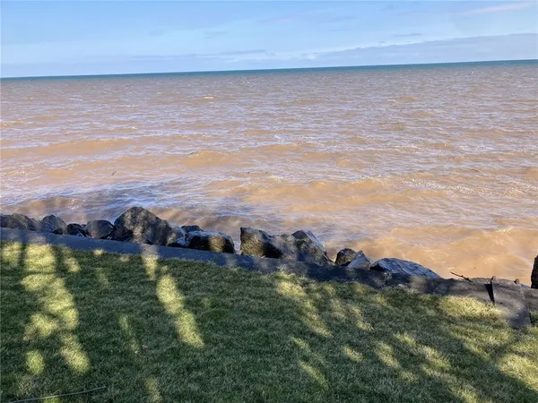 $187,900 | 8701 Lakeview Drive, Somerset, NY 14012