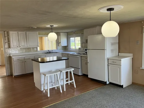 $187,900 | 8701 Lakeview Drive, Somerset, NY 14012