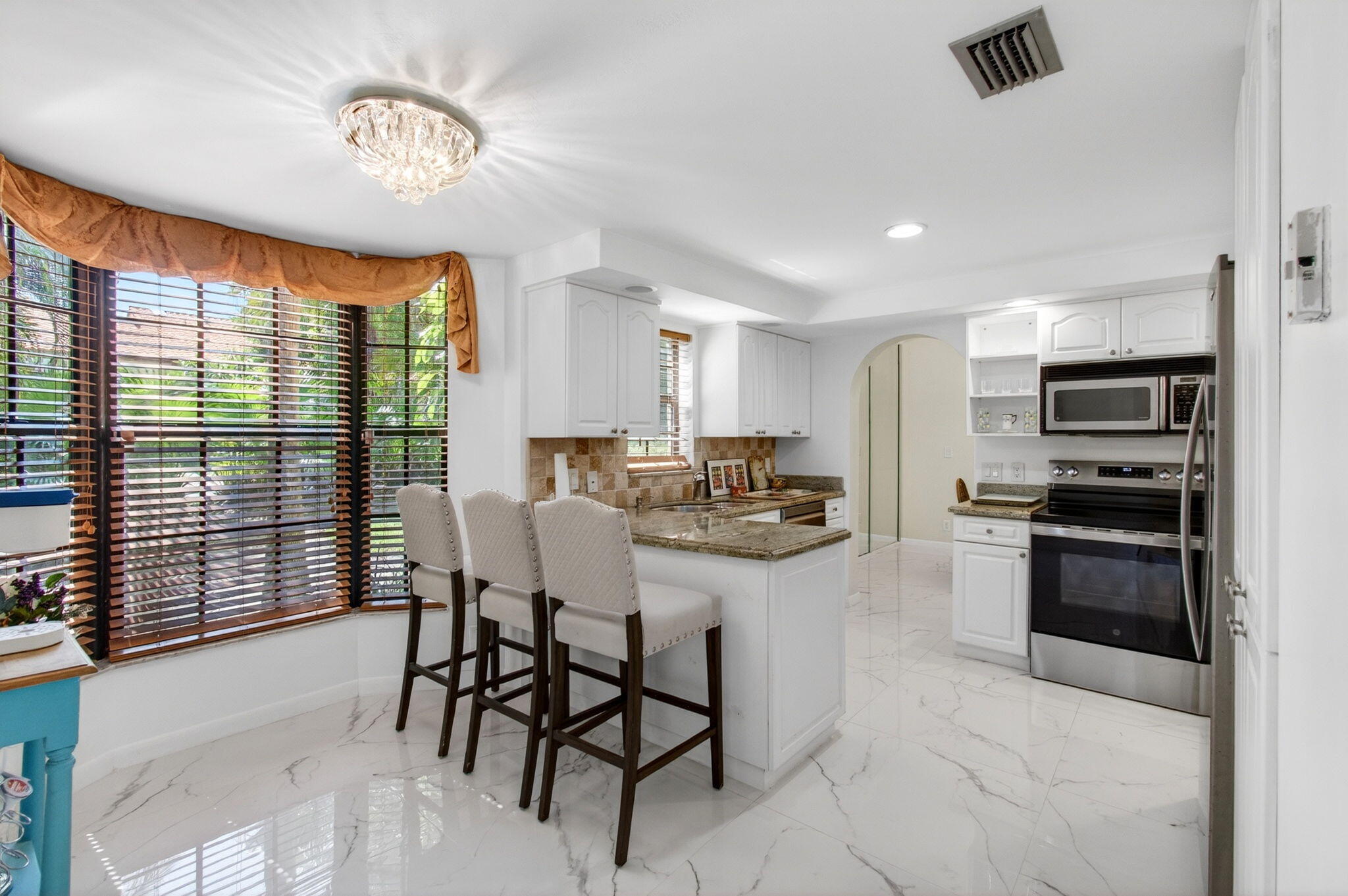 7865 La Mirada Drive Boca Raton, FL 33433 - Photo 17 of 61 Kitchen