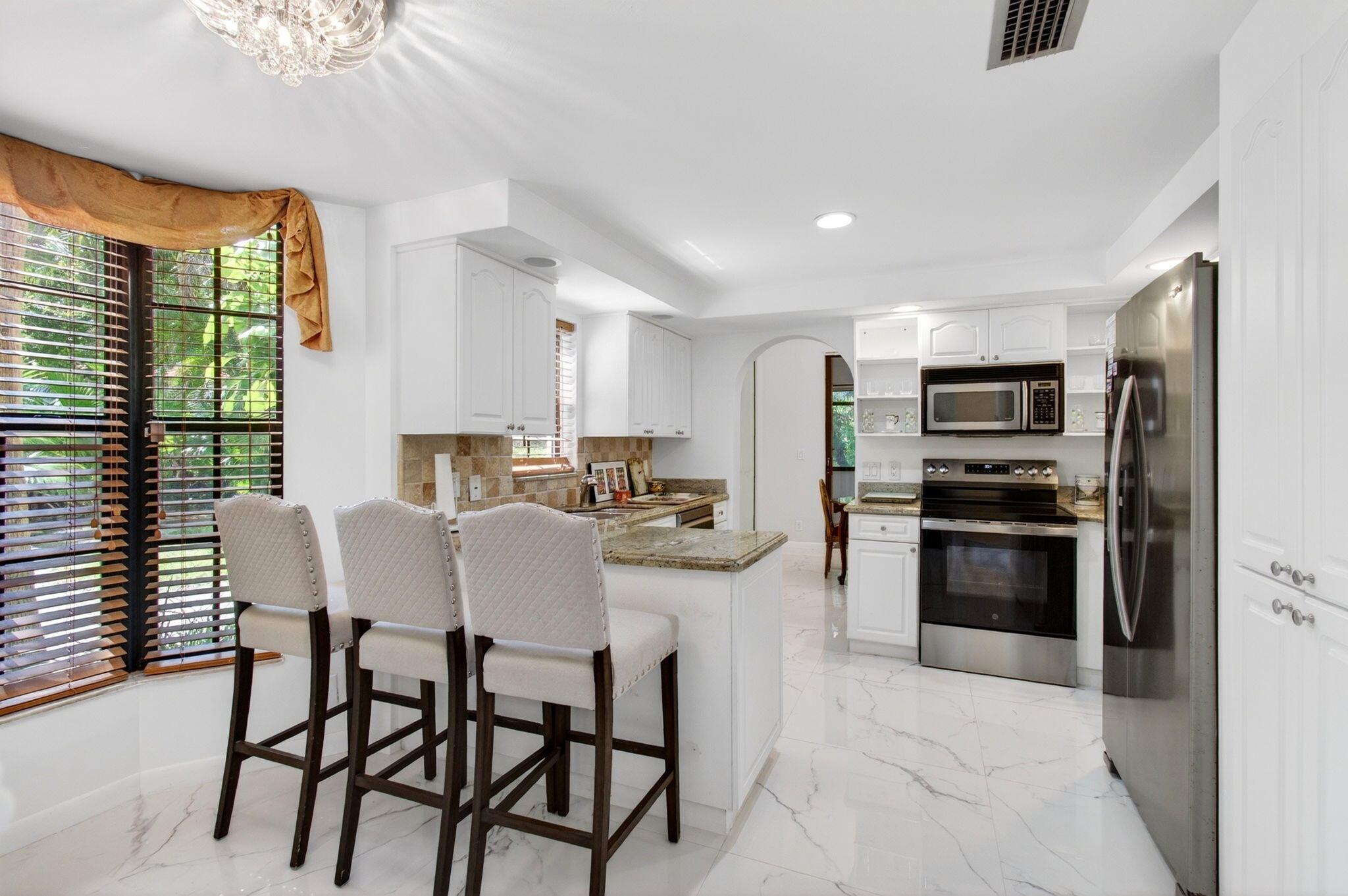 7865 La Mirada Drive Boca Raton, FL 33433 - Photo 18 of 61 Kitchen