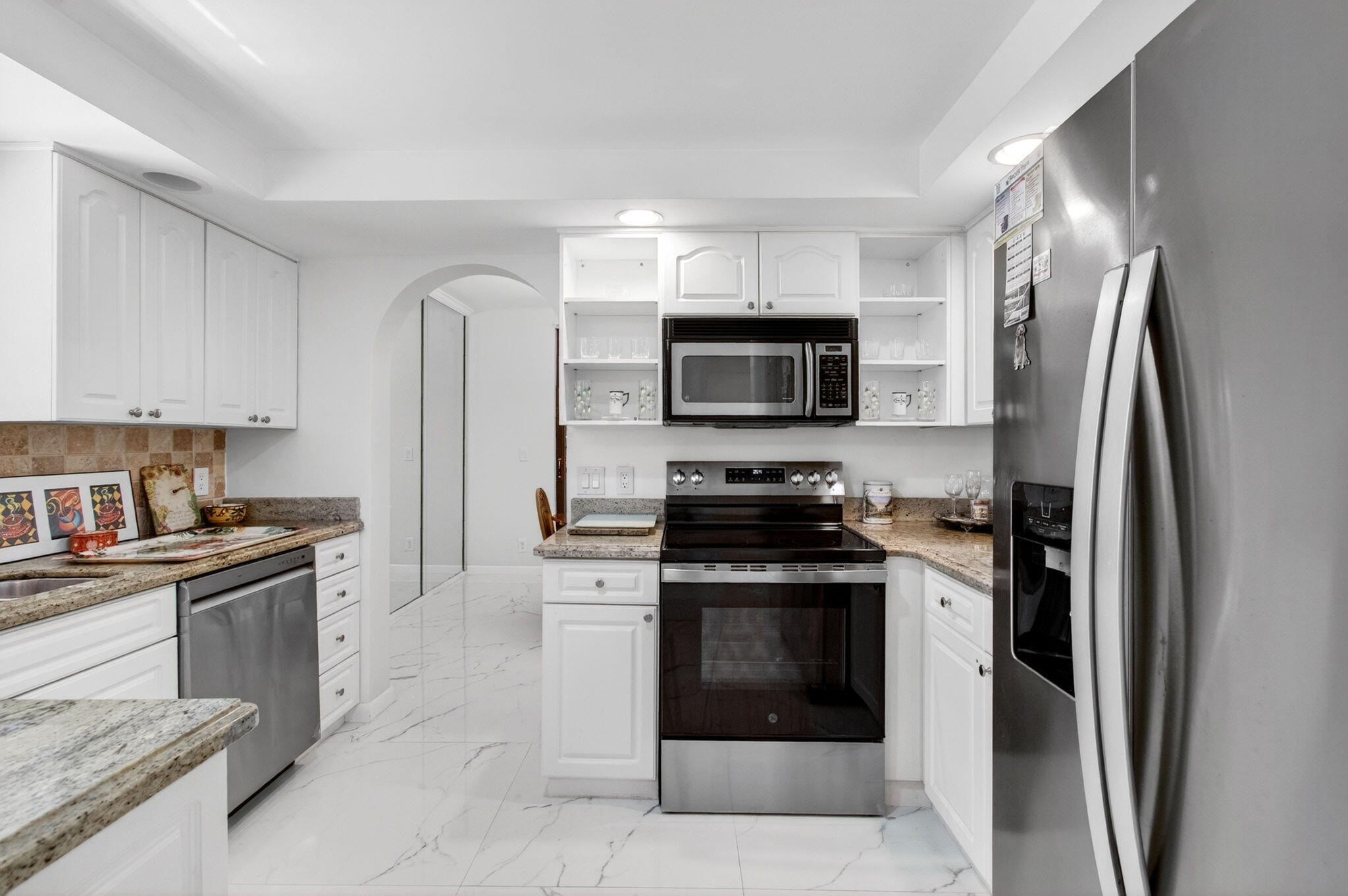 7865 La Mirada Drive Boca Raton, FL 33433 - Photo 21 of 61 Kitchen