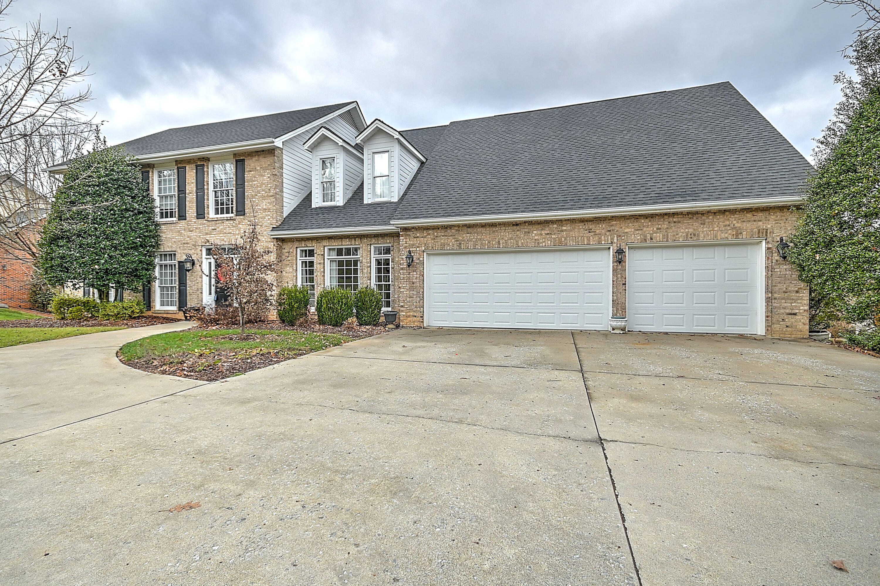 131 Reed Circle Johnson City, TN 37601 - Photo 4 of 75 131 Reed KW Re-5