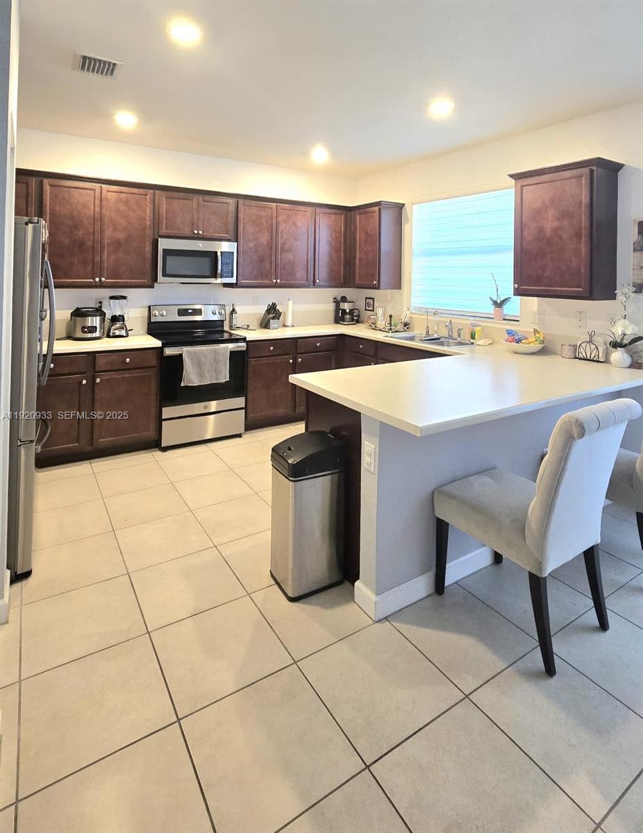 11433 Southwest 251st Street Homestead, FL 33032 - Photo 7 of 19