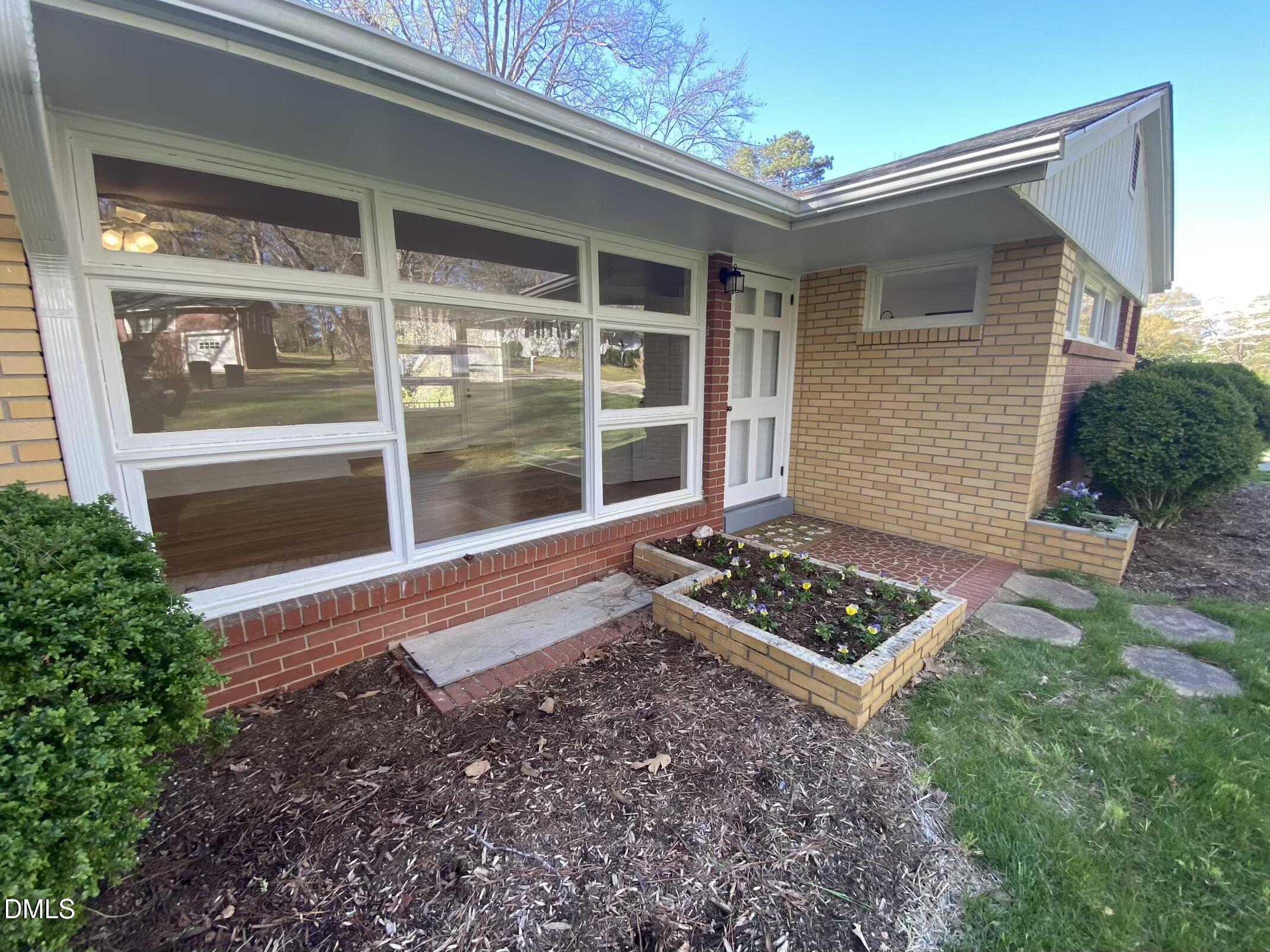 102 Forest Road Oxford, NC 27565 - Photo 2 of 37