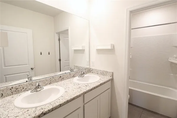$3,800 | 16474 Woodside Glen, Parrish, FL 34219