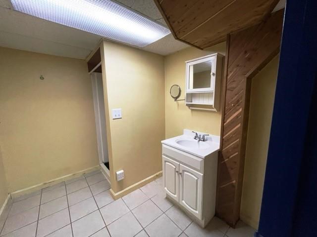 385 Rockhill Road Pittsburgh, PA 15243 - Photo 17 of 23 a bathroom with a sink a toilet and mirror
