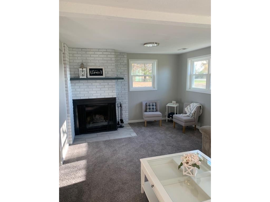 19075 Wells Ferry Road Bettendorf, IA 52722 - Photo 18 of 24 Gallery Image 18