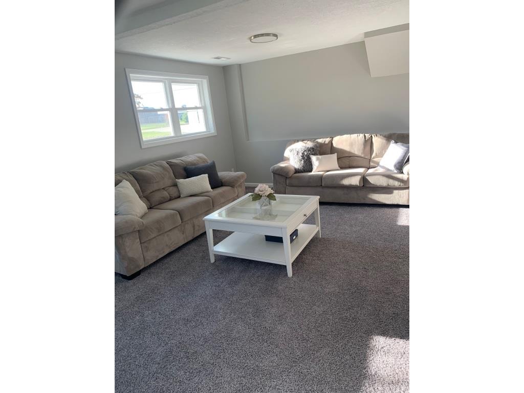 19075 Wells Ferry Road Bettendorf, IA 52722 - Photo 19 of 24 Gallery Image 19