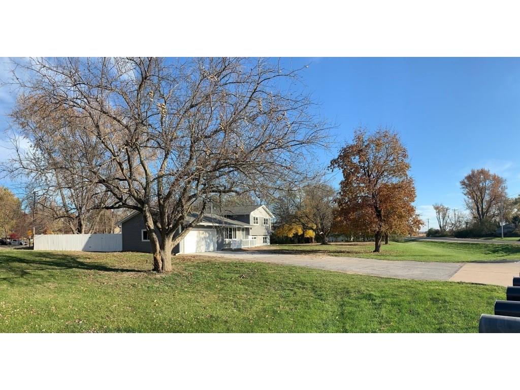 19075 Wells Ferry Road Bettendorf, IA 52722 - Photo 24 of 24 Gallery Image 24