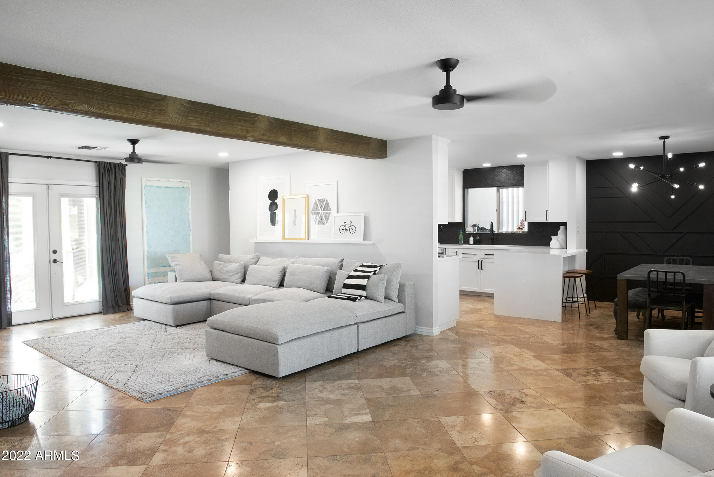 3615 East Piccadilly Road Phoenix, AZ 85018 - Photo 3 of 25 3615 LIVING ROOM 1