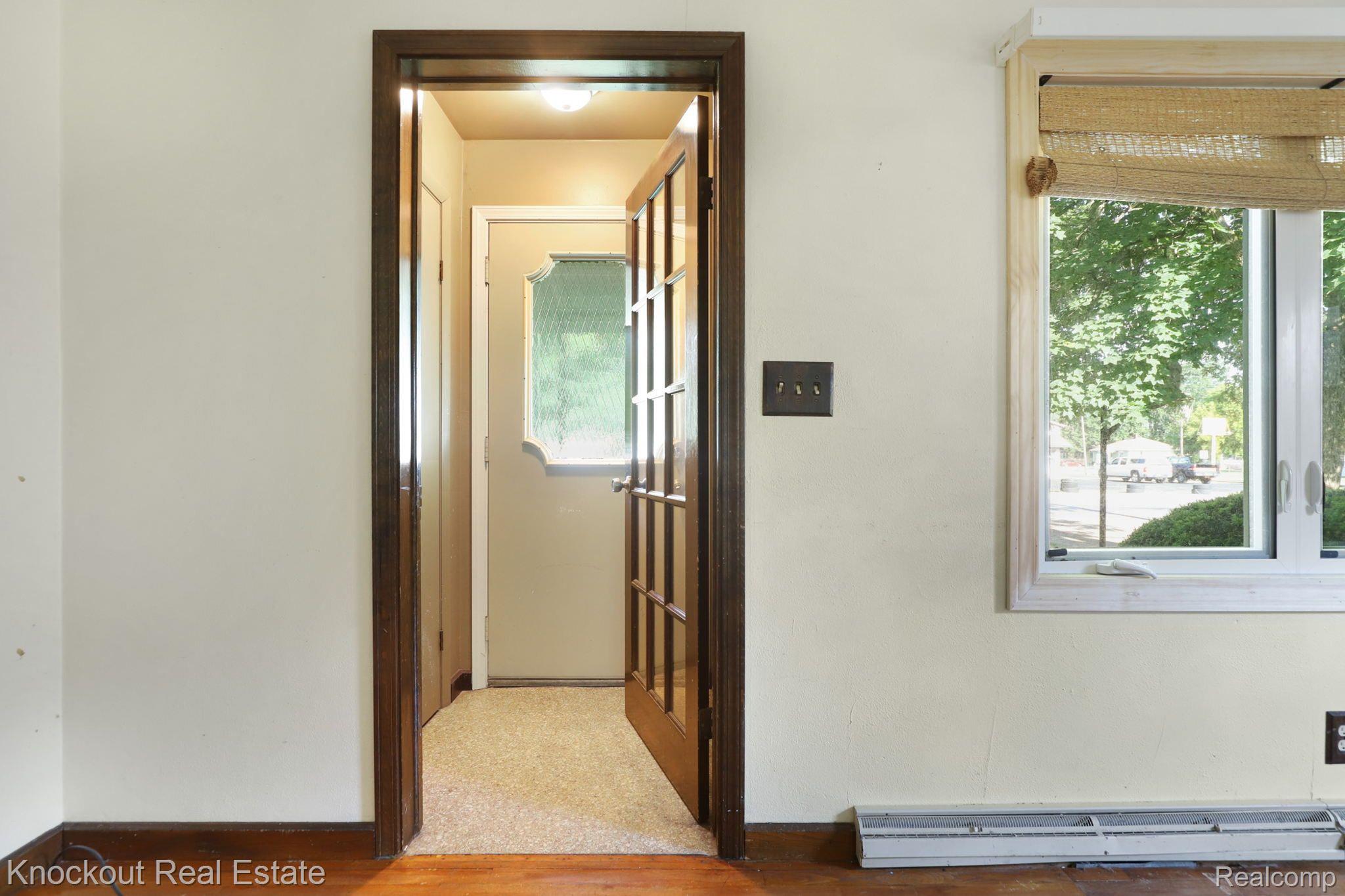 13 South Lincoln Road Bay City, MI 48708 - Photo 4 of 35 Gallery Image 4