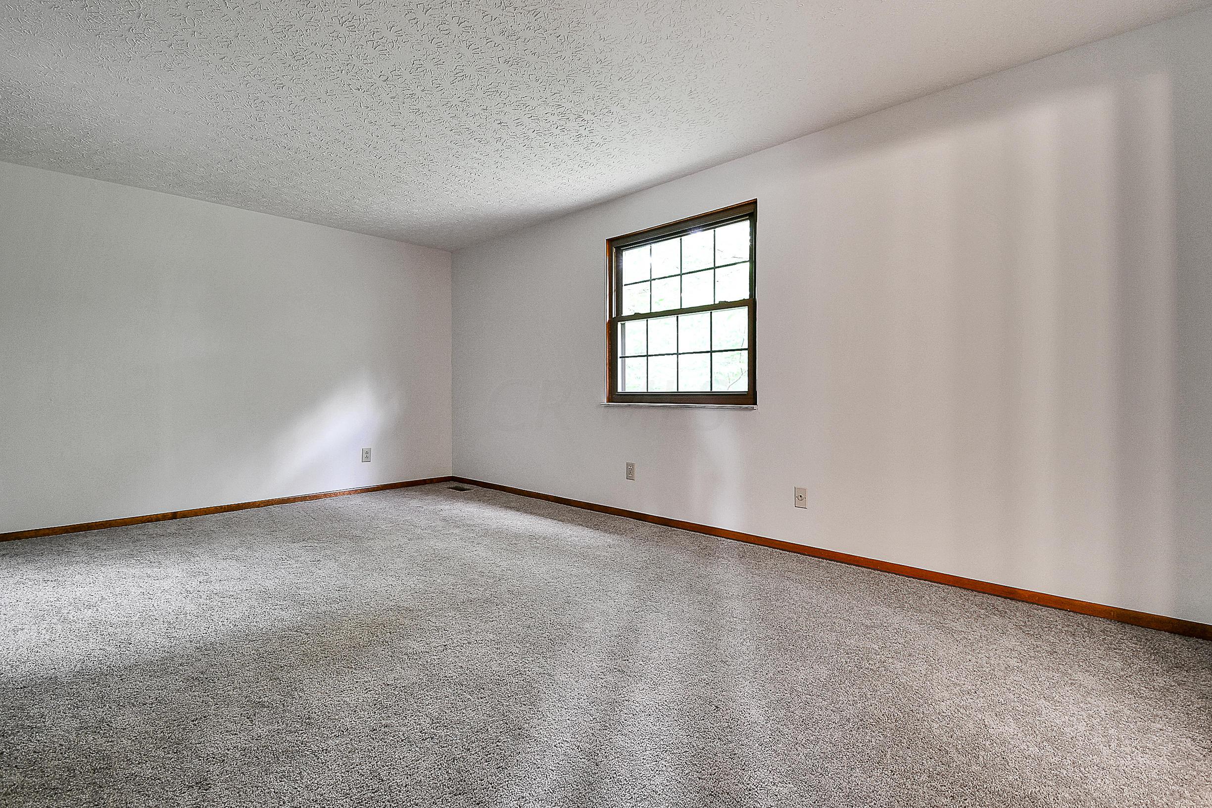 2412 Willis Road Dublin, OH 43016 - Photo 20 of 28 Gallery Image 20