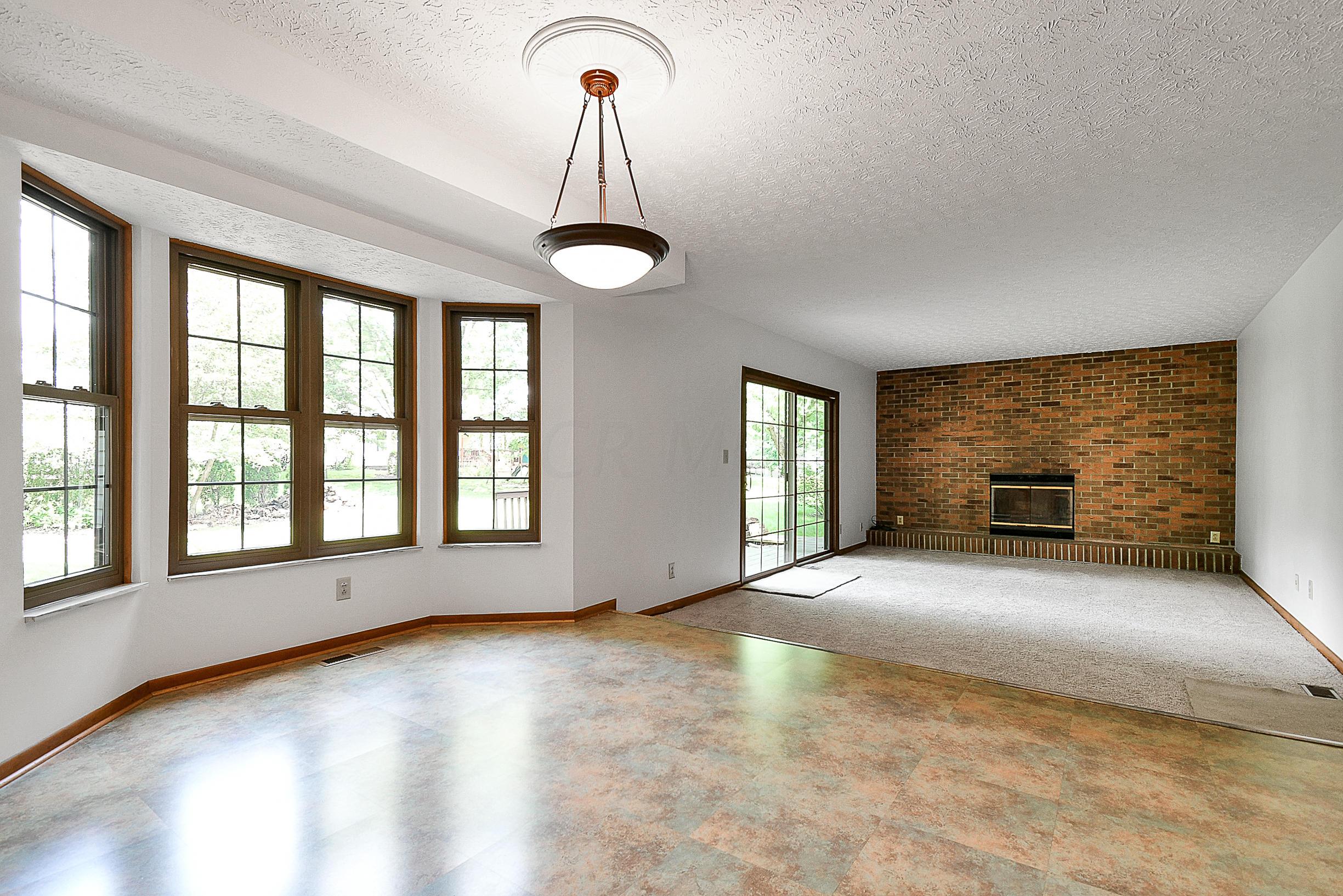 2412 Willis Road Dublin, OH 43016 - Photo 9 of 28 Gallery Image 9