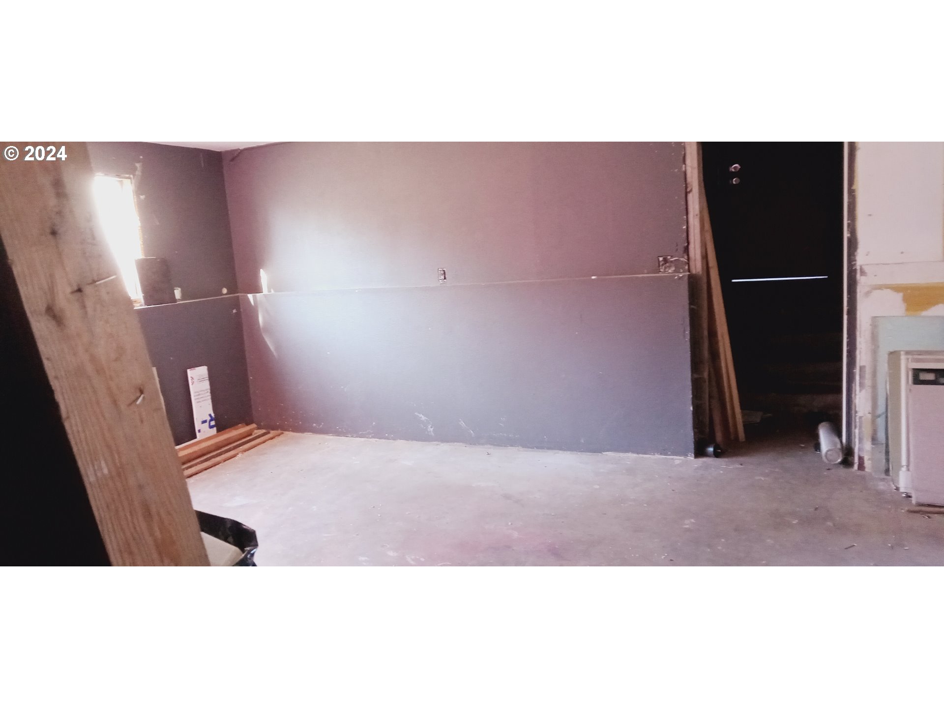 17126 Southeast Bush Street Portland, OR 97236 - Photo 11 of 17 a view of an empty room