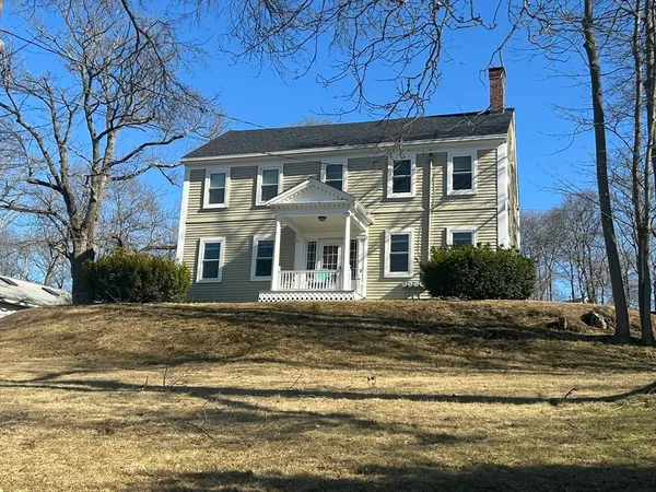 $3,000 | 171 Commercial Street, Unit 1, Weymouth, MA 02188