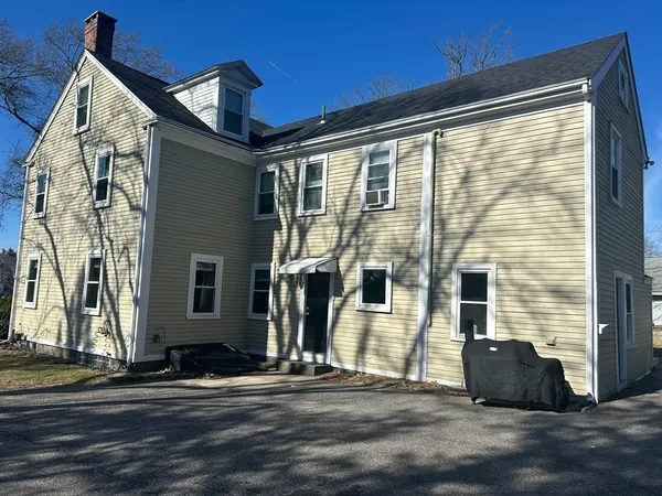 $3,000 | 171 Commercial Street, Unit 1, Weymouth, MA 02188