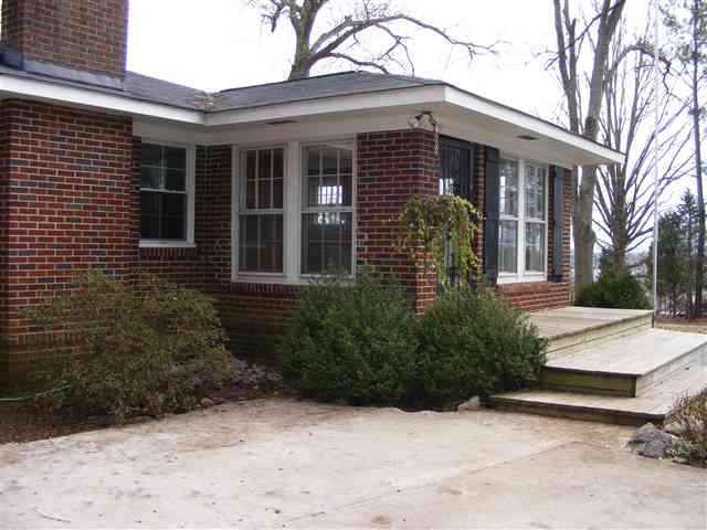 2684 Fews Bridge Road Greer, SC 29651 - Photo 3 of 24