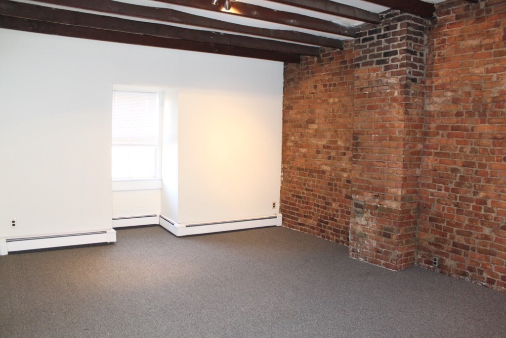 19 East Springfield Street, Unit 3 Boston, MA 02118 - Photo 5 of 10 a view of an empty room