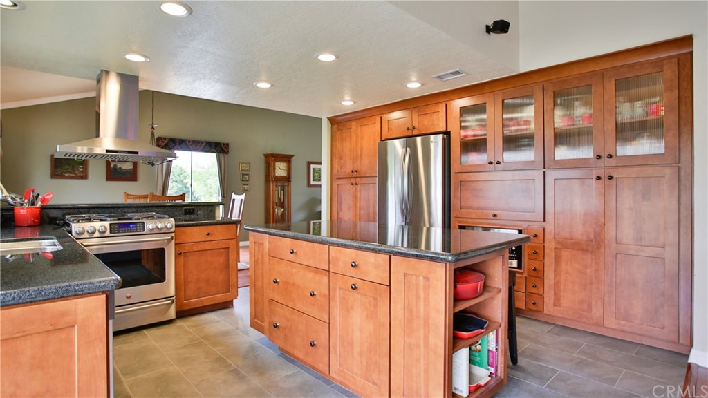 2268 O'Malley Avenue Upland, CA 91784 - Photo 11 of 39