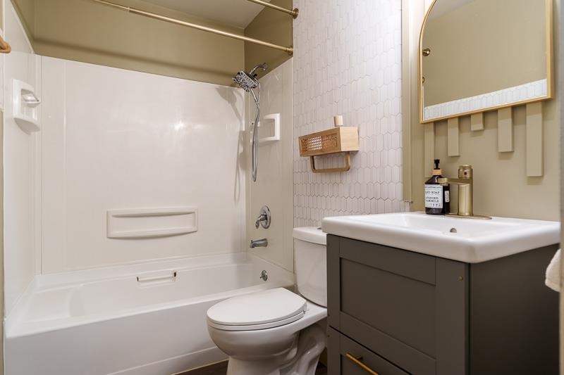 14 Terrace View Boulevard Oregon, IL 61061 - Photo 33 of 50 a bathroom with a sink toilet and shower