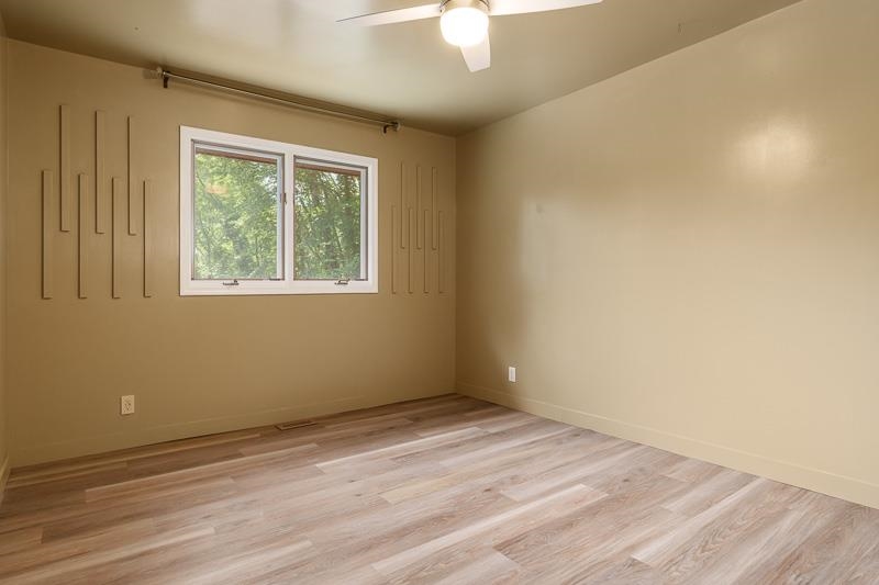 14 Terrace View Boulevard Oregon, IL 61061 - Photo 37 of 50 an empty room with a window