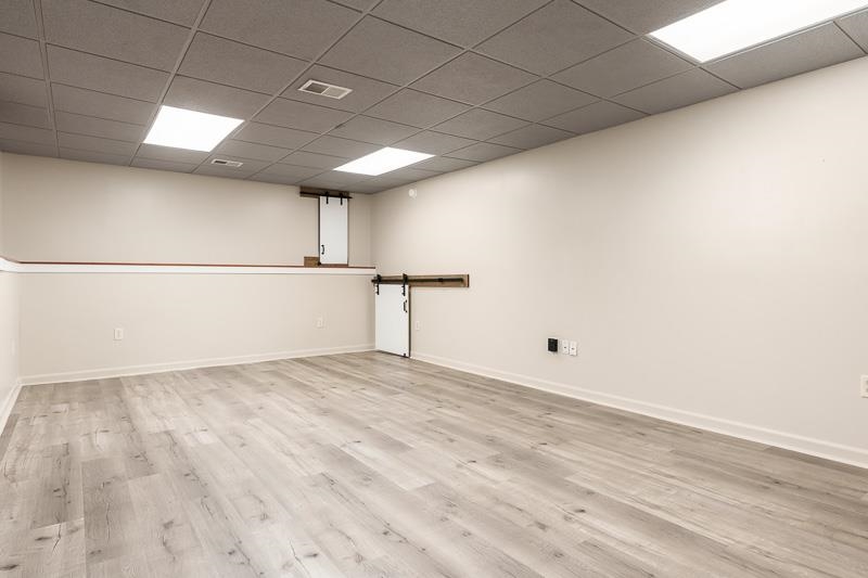 14 Terrace View Boulevard Oregon, IL 61061 - Photo 46 of 50 a view of empty room with wooden floor