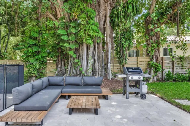 $1,100,000 | 147 Northwest 87th Street, El Portal, FL 33150