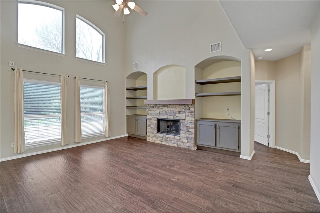 2001 Singing Hills Leander, TX 78641 - Photo 4 of 20