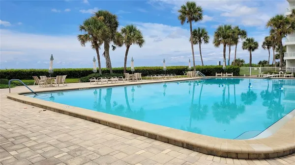 $4,000 | 1000 Longboat Club Road, Unit 406, Longboat Key, FL 34228