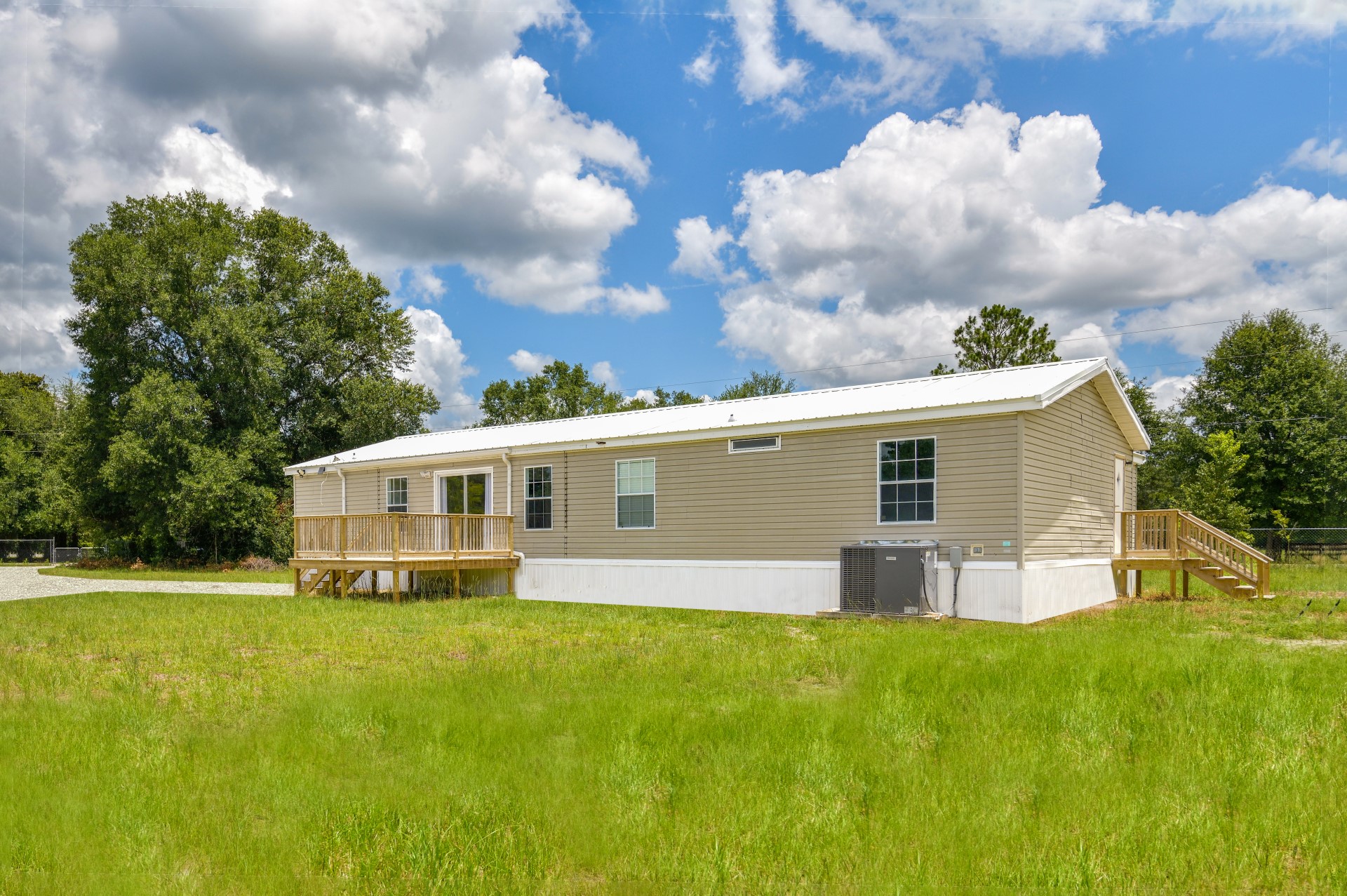 4785 River Road Hilliard, FL 32046 - Photo 39 of 40 Back and side views