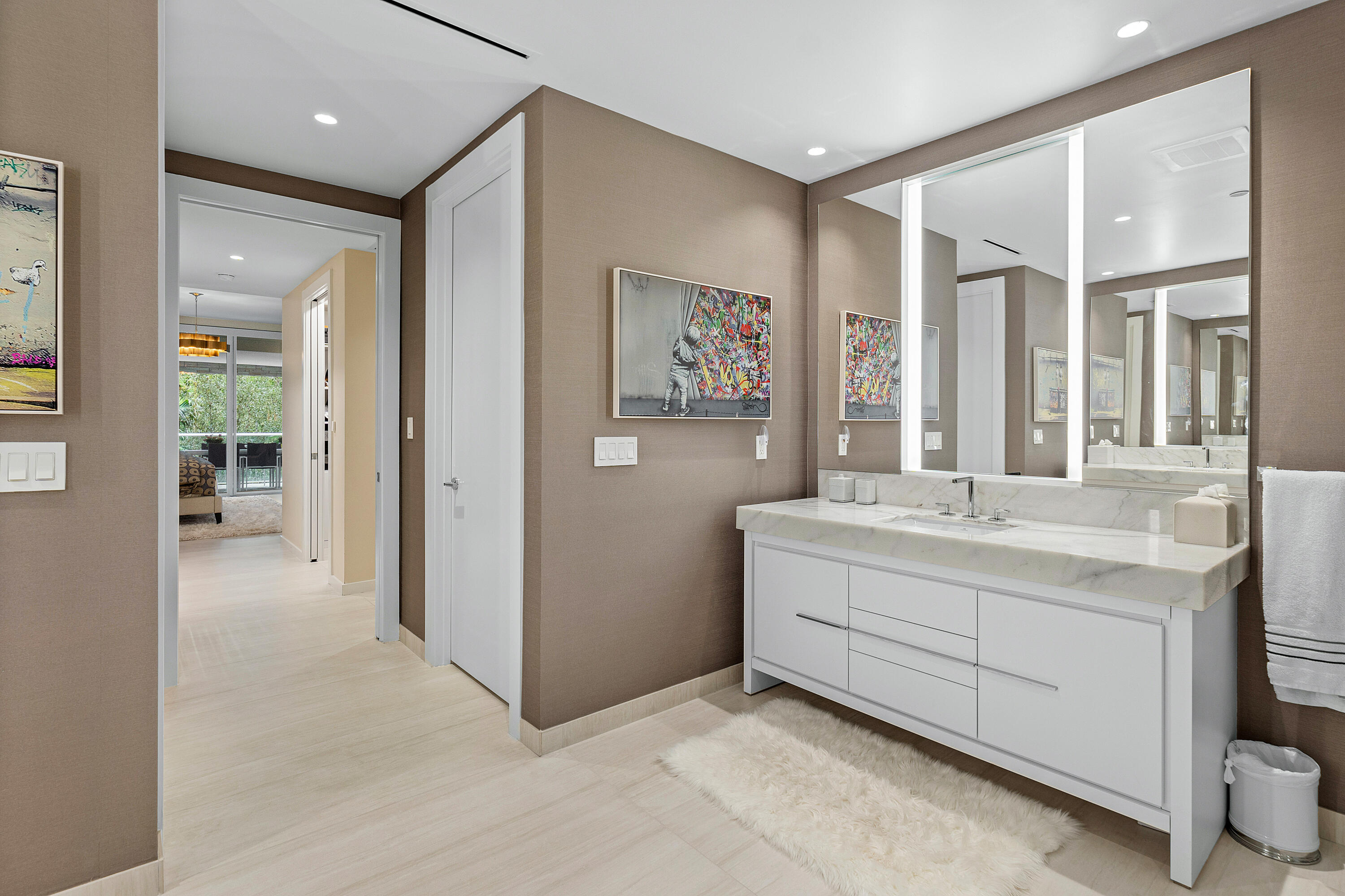 200 Southeast Mizner Boulevard, Unit 216 Boca Raton, FL 33432 - Photo 18 of 59 Primary Bath