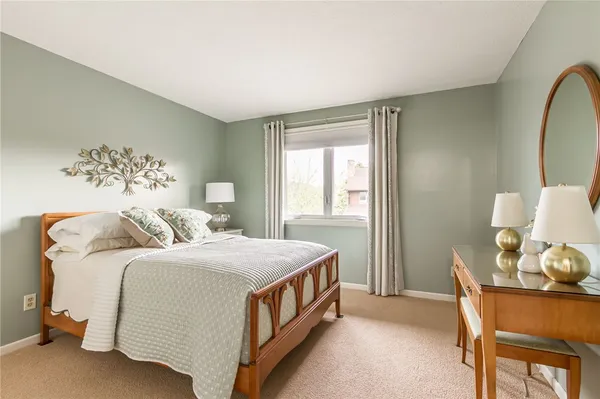 $225,000 | 7 Treetop Drive, Perinton, NY 14450
