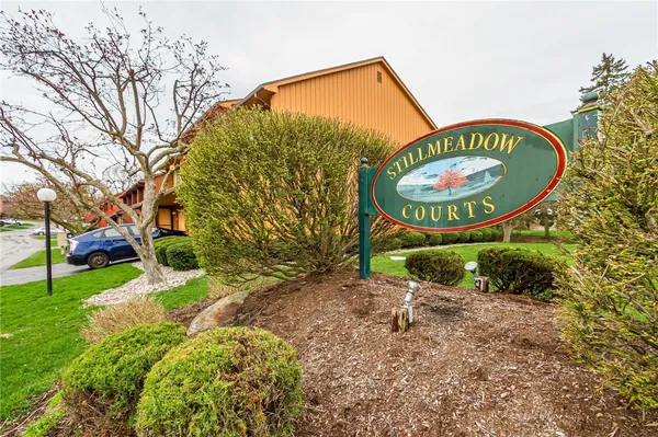 $225,000 | 7 Treetop Drive, Perinton, NY 14450