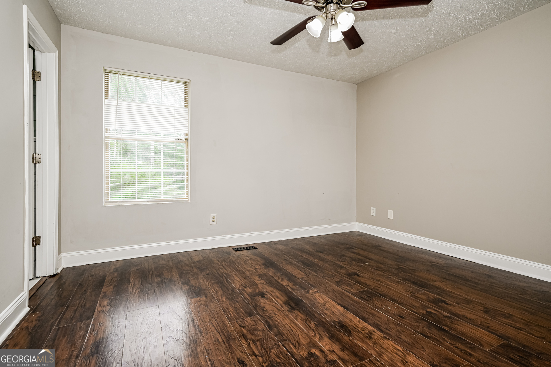6155 Raleigh Oaks Court Lithonia, GA 30058 - Photo 11 of 22