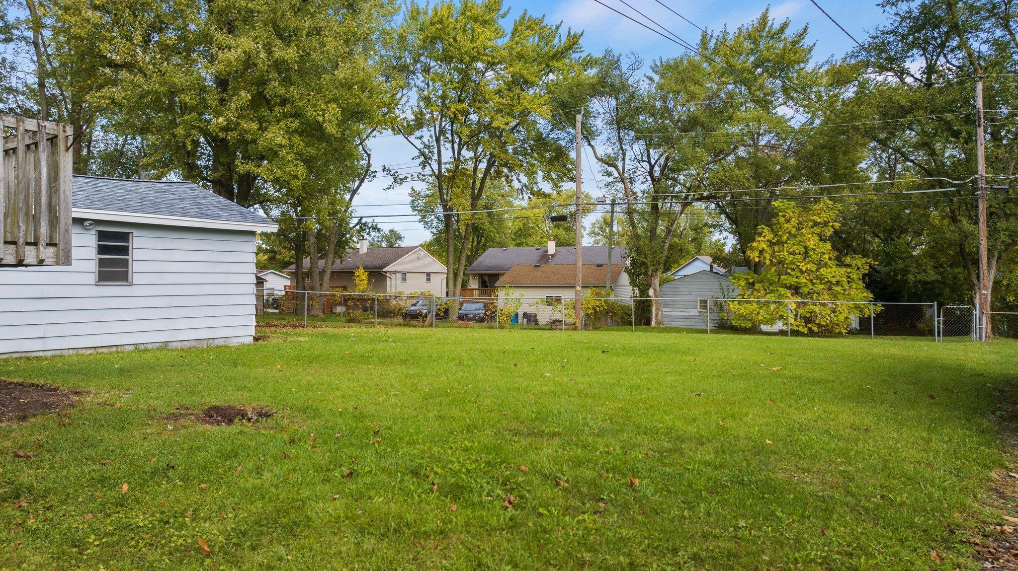 1521 Cinnamon Road Fort Wayne, IN 46825 - Photo 31 of 34 Gallery Image 31