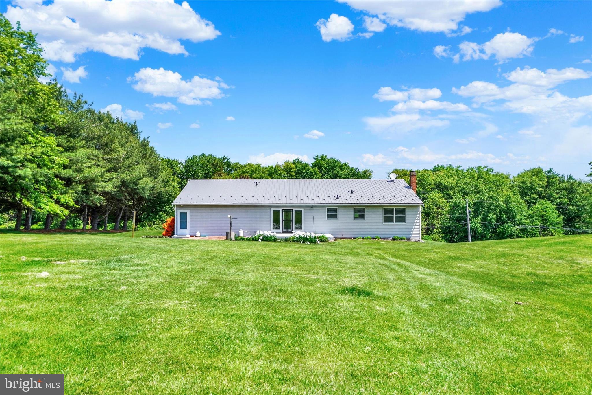 9211 Carlisle Road Wellsville, PA 17365 - Photo 8 of 33 Gallery Image 8