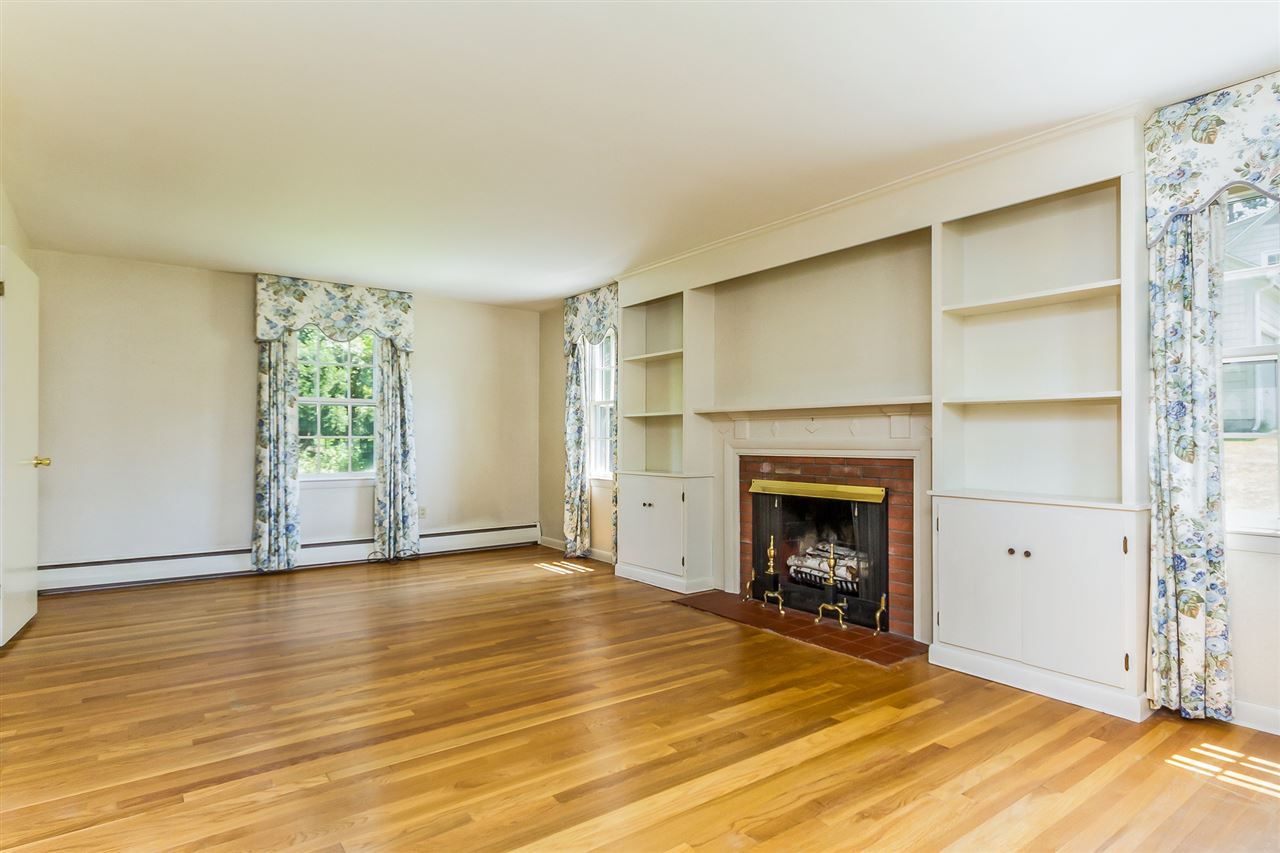 1029 Ray Street Manchester, NH 03104 - Photo 13 of 34 Gallery Image 13