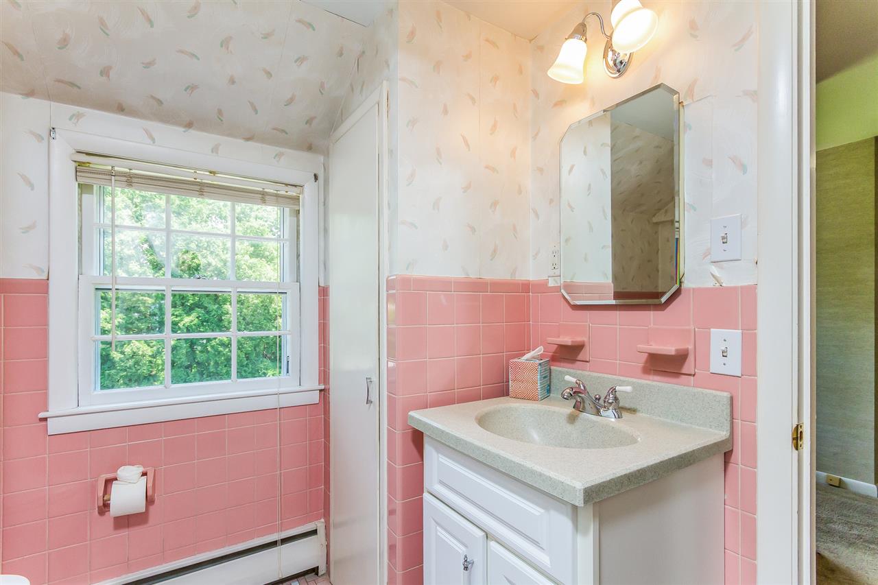 1029 Ray Street Manchester, NH 03104 - Photo 24 of 34 Gallery Image 24