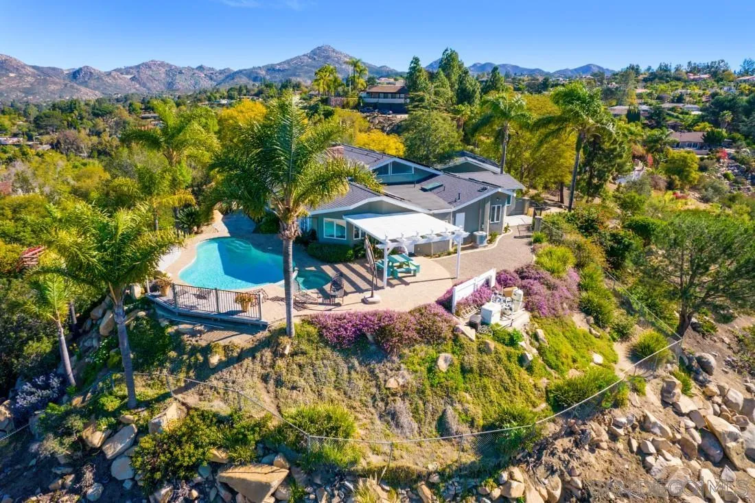 16033 Stoney Acres Road Poway, CA 92064 - Photo 3 of 60