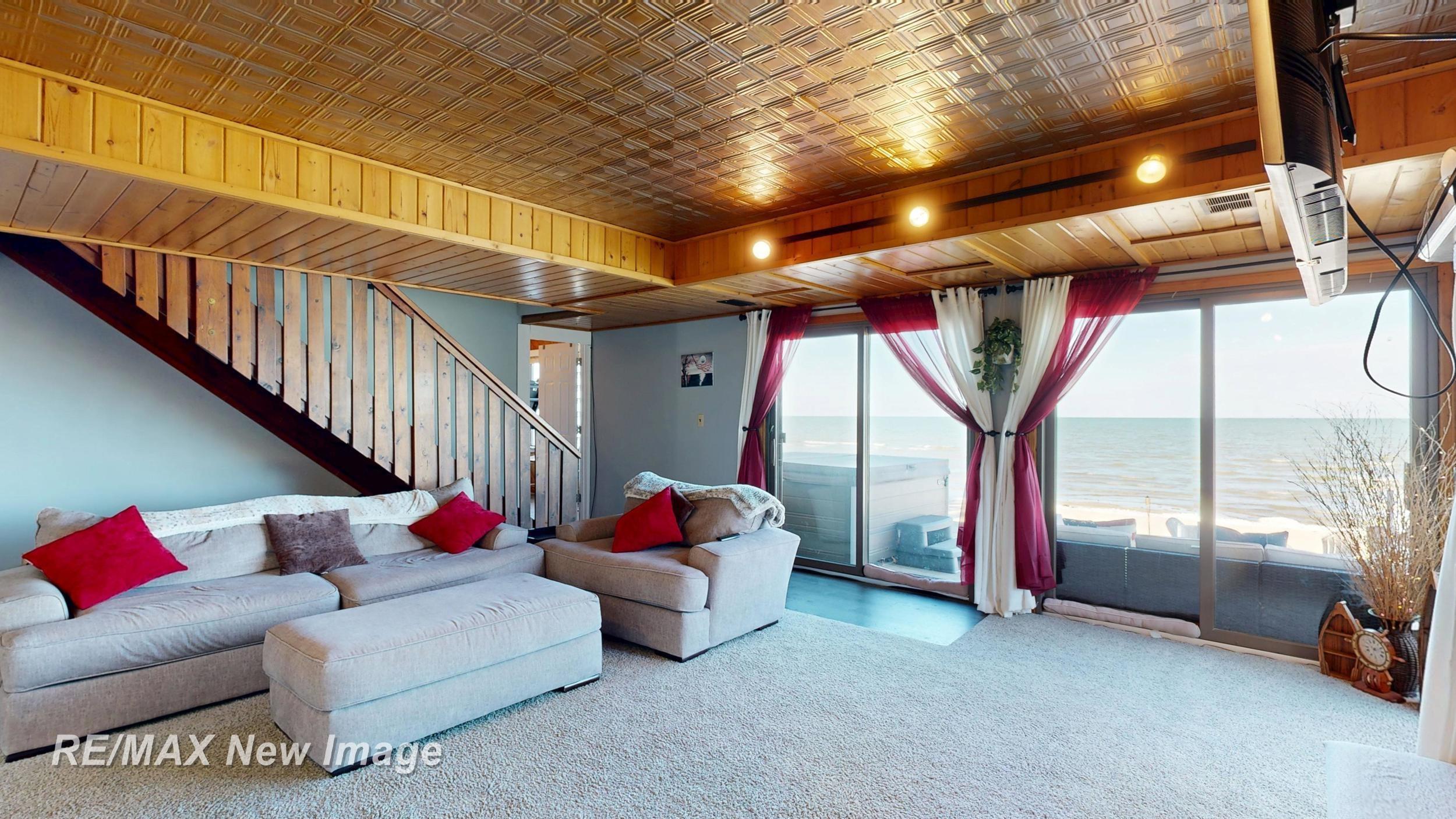 389 Ricoma Beach Road Bay City, MI 48706 - Photo 9 of 61