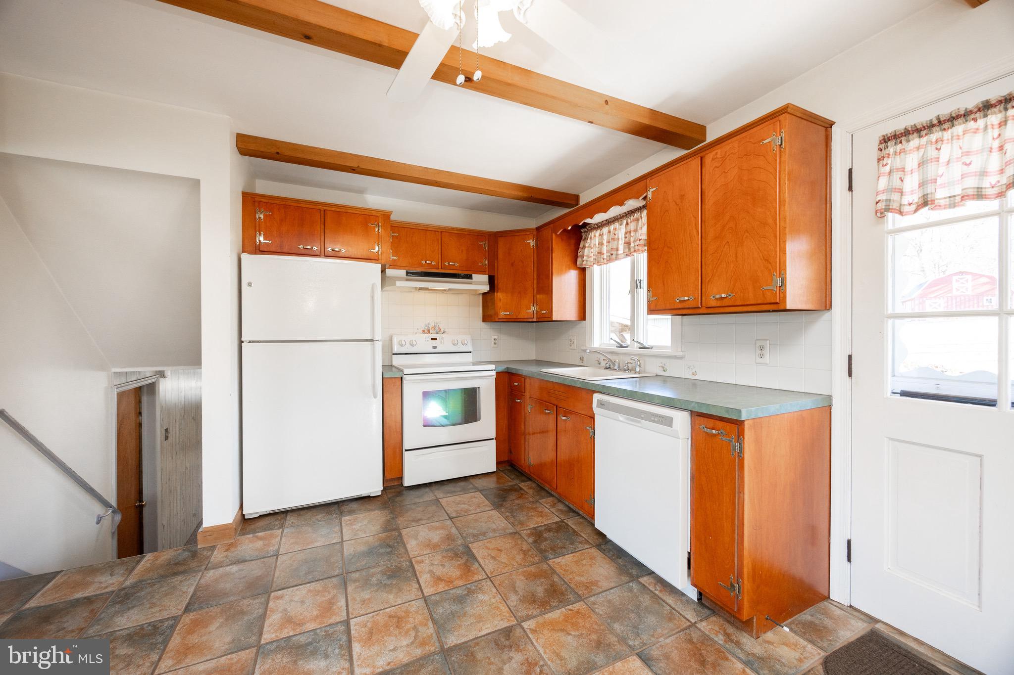 56 Bard Road Pottstown, PA 19465 - Photo 30 of 53 Kitchen