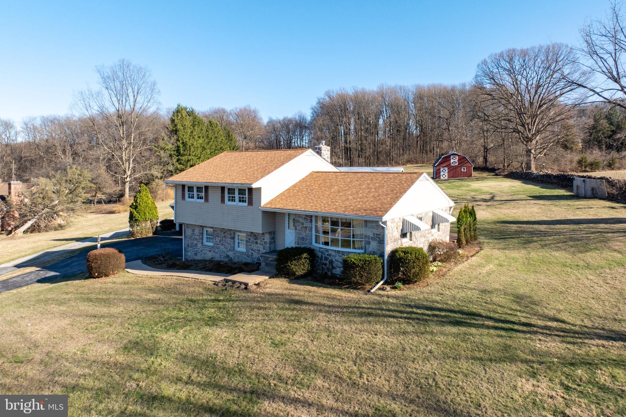 56 Bard Road Pottstown, PA 19465 - Photo 4 of 53