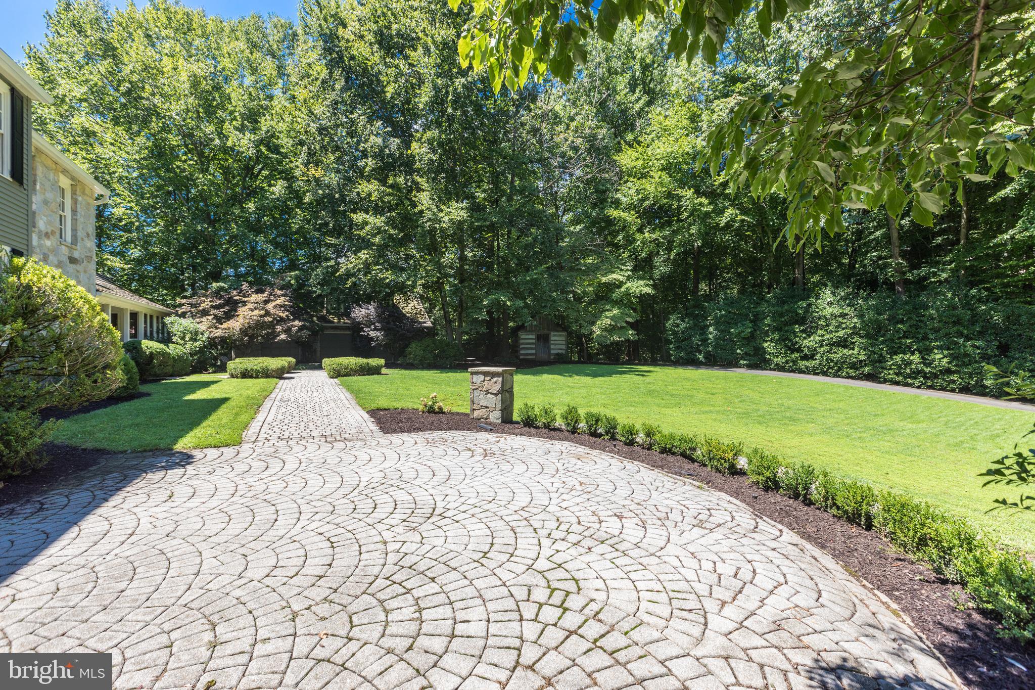 8523 Georgetown Pike McLean, VA 22102 - Photo 5 of 90
