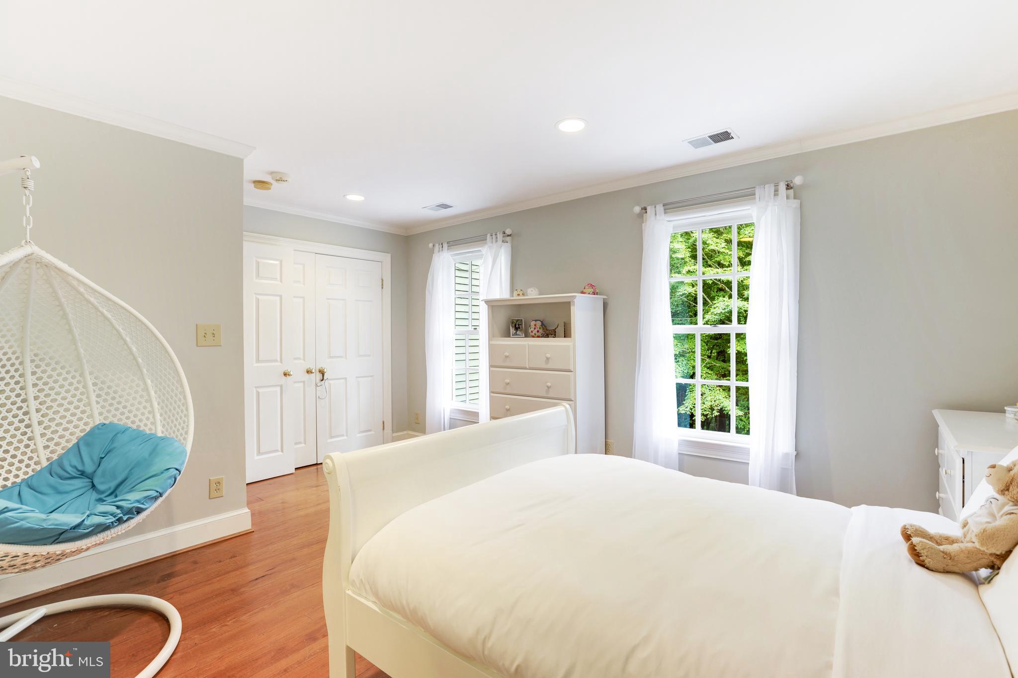 8523 Georgetown Pike McLean, VA 22102 - Photo 47 of 90 Upstairs bedroom