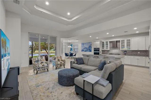 $5,000 | 8880 Redonda Drive, Naples, FL 34114