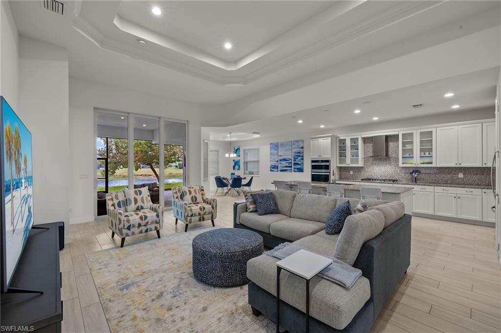 8880 Redonda Drive Naples, FL 34114 - Photo 5 of 41