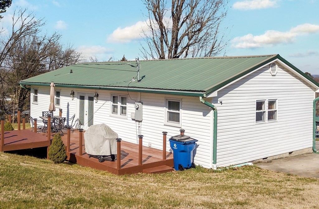 1801 Spring Place Road Southeast Cleveland, TN 37311 - Photo 3 of 20 Gallery Image 3